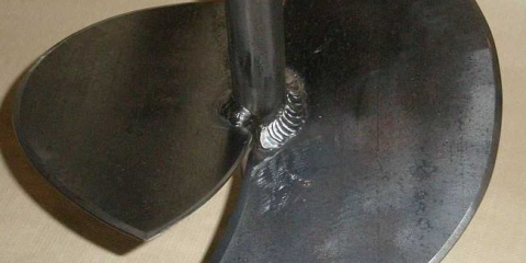 Jak vyrobit ruční vrtačku pro zemi vlastníma rukama